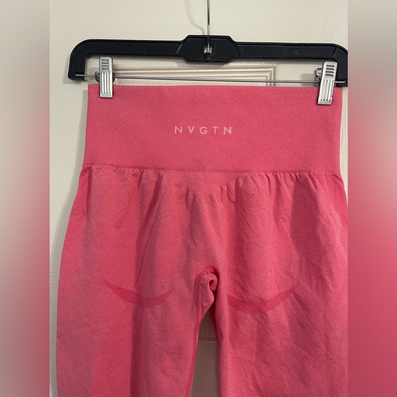NWOT NVGTN Hot Pink Contour Seamless Leggings - Picture 7 of 9